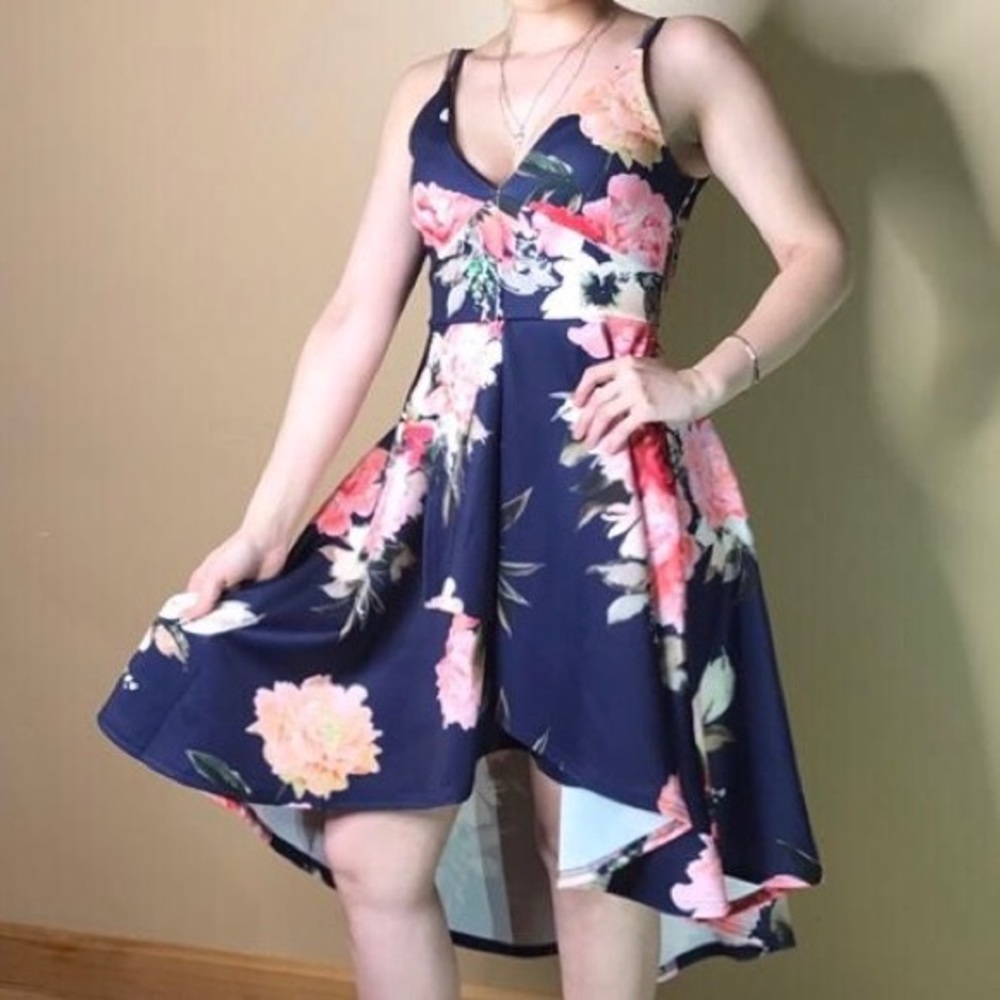 Beach Floral Dress - Navy - Picture 3 of 6